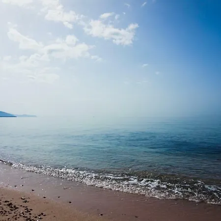 Aurelia - Seafront With Terrace *